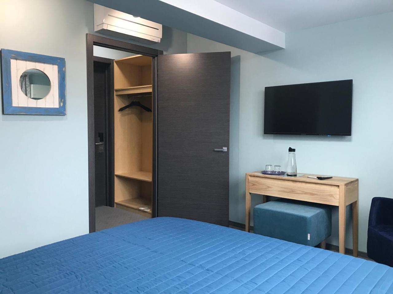 Dudman Hotel Kiev Esterno foto